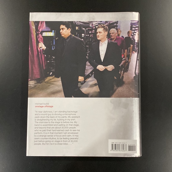 Michael Bublé Onstage Offstage: The Official Illustrated Memoir - Hardcover Book - Picture 2 of 11